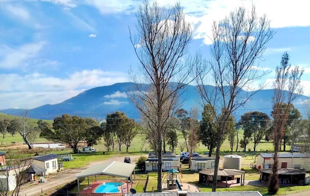 Corryong Caravan Park Formally Mt Mittamatite Caravan Park Exterior foto